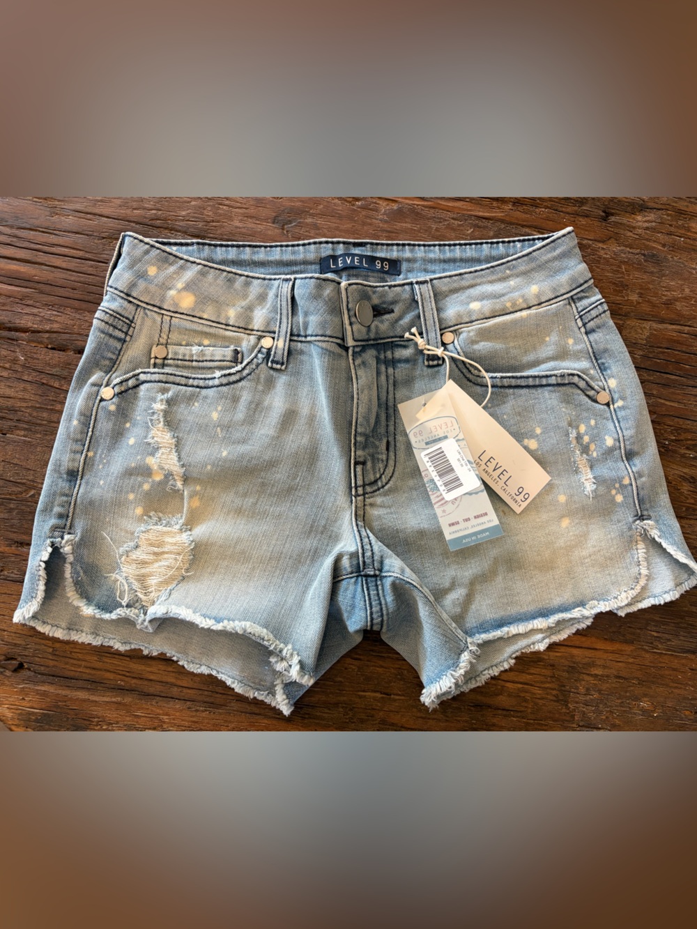 LEVEL 99 Women's Light Blue Distressed Denim Shorts